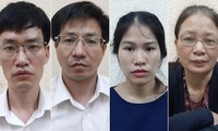 Các bị can Duy Huân, Như Tùng, Khánh Hương, Thanh Hương (từ trái sang phải)