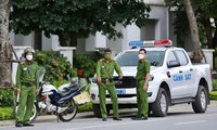 An ninh thắt chặt bên ngoài khu vực nhà riêng cựu Chủ tịch Hà Nội Chu Ngọc Anh