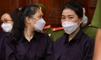 Bị cáo chủ mưu cầm đầu vụ án Nguyễn Thái Luyện tại phiên tòa.