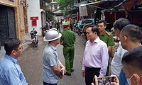Phó Thủ tướng và Bí thư Hà Nội xuống hiện trường, chỉ đạo khắc phục hậu quả vụ cháy chung cư mini