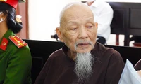 Mở rộng vụ Tịnh Thất Bồng Lai: Ông Lê Tùng Vân bị khởi tố tội &apos;Loạn luân&apos;