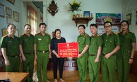 Học viện Cảnh sát nhân dân thăm gia đình các cán bộ, chiến sĩ hy sinh và bị thương tại Đắk Lắk 