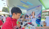 Ngày thẻ Việt Nam 2024 - Sóng Festival &apos;bùng nổ&apos; về số lượng quà tặng cho người tham gia