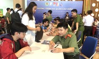 Hà Nội ra quân 88 đội hình tình nguyện hỗ trợ kích hoạt tài khoản định danh điện tử 