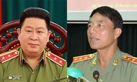 Giáng cấp bậc hàm Thượng tướng Trần Việt Tân xuống Trung tướng; giáng cấp bậc hàm Trung tướng Bùi Văn Thành xuống Đại tá