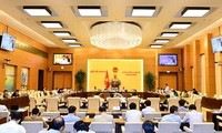 Ủy ban Thường vụ Quốc hội đã ban hành các Nghị quyết về điều động, bổ nhiệm, miễn nhiệm, phê chuẩn nhân sự một số cơ quan của Quốc hội.