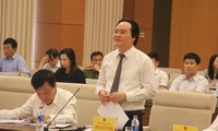 Bộ trưởng Phùng Xuân Nhạ sẽ giải trình về đạo đức của giáo viên