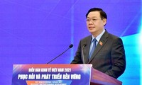 Trao đổi nhiều vấn đề nóng ở Diễn đàn Kinh tế - Xã hội Việt Nam 2022 