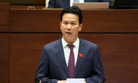 Quốc hội chất vấn Bộ trưởng Đặng Quốc Khánh về 3 nhóm vấn đề &apos;nóng&apos;