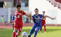 TP.HCM I (áo đỏ) thiết lập kỷ lục mới của bóng đá nữ Việt Nam