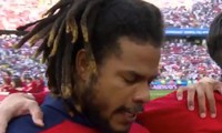 Lần đầu dự World Cup, tuyển thủ Panama bật khóc nức nở