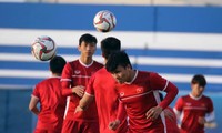 Hình ảnh buổi tập đầu tiên của tuyển Việt Nam trước trận gặp Jordan