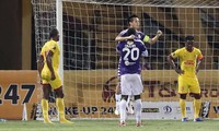 Hà Nội FC dội &apos;mưa gôn&apos; vào lưới Nam Định