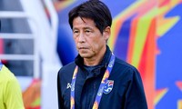 HLV Nishino muốn gia hạn hợp đồng với tuyển Thái Lan