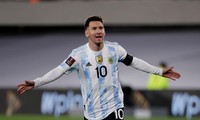 Messi vượt qua thành tích của Pele