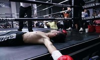 Trần Văn Thảo hạ knock-out nhà vô địch bất bại Thái Lan 