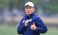 Quyền HLV trưởng Hà Nội FC nói gì khi ông Park Chong-kyun bất ngờ rời ghế nóng? 
