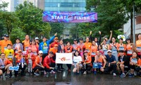 AmsRunners - CLB năm đầu tư đồng phục chỉ để diện ‘ngày hội chạy bộ’ Tiền Phong Marathon