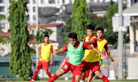 HLV Đinh Thế Nam loại 3 cầu thủ HAGL và Hà Nội, bổ sung cầu thủ V-League lên U20 Việt Nam 
