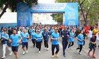Hơn 3.500 người hưởng ứng Ngày chạy Olympic vì sức khỏe toàn dân