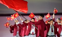 Kình ngư Huy Hoàng được chọn cầm cờ cho đoàn thể thao Việt Nam tại SEA Games 32. 