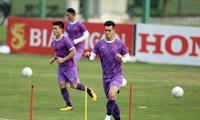 Thêm 2 cầu thủ chia tay đội tuyển Việt Nam vì chấn thương