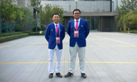 Ông Bạch Cường Khang (trái) được mời tham gia điều hành môn golf tại Asiad 19 