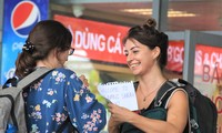 Sân bay Đà Nẵng nườm nượp du khách trước kỳ nghỉ lễ