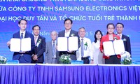 Đại học Duy Tân bắt tay với Samsung phát triển nhân tài công nghệ