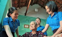 Bà Mẹ Việt Nam anh hùng 100 tuổi ở Đà Nẵng: Con 50 năm vẫn chưa chịu về ăn cơm với mẹ
