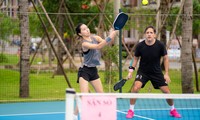 Sân Pickleball tiêu chauanr quốc tế đầu tiên tại miền Trung thu hút hàng ngàn du khách thập phương tham gia chơi thể thao