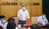 Hàng trăm công nhân mắc COVID – 19, Bộ Y tế họp khẩn trong đêm với tỉnh Bắc Giang