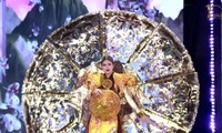 Miss Grand International 2022: Hoa hậu Thiên Ân xử lý sự cố ở phần thi Trang phục Dân tộc ra sao?