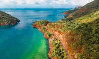 Tiền Phong Marathon 2022: Cung đường chạy đẹp như mơ giữa hòn đảo quyến rũ nhất hành tinh