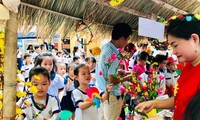Tranh cãi việc học sinh Hà Nội nghỉ Tết Nguyên đán 8 ngày: Bao nhiêu ngày mới hợp lý?