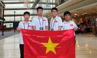 Đoàn học sinh Việt Nam thắng lớn tại Olympic Tin học quốc tế 2023