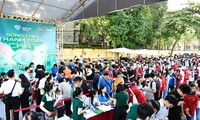 Ngày Thẻ Việt Nam 2024 - Sóng Festival: Giới trẻ nhận &quot;mưa quà tặng&quot; ở ngày 2