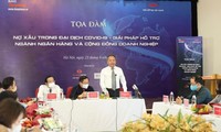 Tọa đàm do báo Tiền Phong và Hiệp hội Ngân hàng Nhà nước Việt Nam tổ chức.