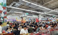  Trung tâm thương mại, siêu thị, nhà hàng ở Hà Nội đông kín khách dịp nghỉ lễ