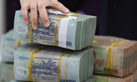 4 ngân hàng lớn nhất Việt Nam đồng loạt hạ lãi suất tiết kiệm