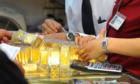 Vì sao giá vàng tăng sốc chưa từng có?