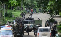 Quân đội Philippines tấn công nhóm khủng bố thân IS ở Marawi