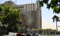 Khủng bố ở Iran: Gần 40 người thương vong, IS nhận trách nhiệm