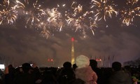 Triều Tiên bắn pháo hoa ở Bình Nhưỡng nhân dịp năm mới 2017. Ảnh: AP