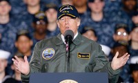 Tổng thống Mỹ Donald Trump phát biểu trước binh sĩ Mỹ. Ảnh: AP