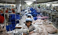 Công nhân Triều Tiên trong một nhà máy may ở Kaesong (Triều Tiên). Ảnh: Getty Images