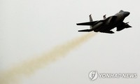 Chiến đấu cơ F-15K của Hàn Quốc xuất kích sáng 4/12, trong khuôn khổ cuộc tập trận "Vigilant ACE". Ảnh: Yonhap