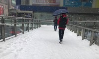 Tuyết phủ kín sân Thường Châu ngay trước chung kết U23