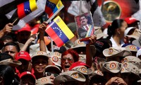 Người Venezuela tuần hành ủng hộ Tổng thống Maduro hậu ám sát hụt