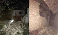 Nhà cửa bị hư hại trong trận động đất sáng sớm 11/10 ở Indonesia. Ảnh: BNPB